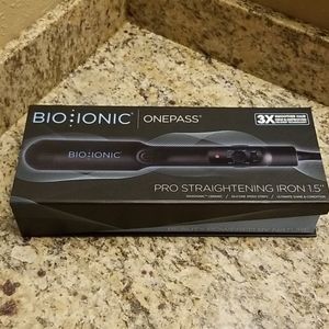 Bio Ionic OnePass Pro Straightening Iron 1.5"
